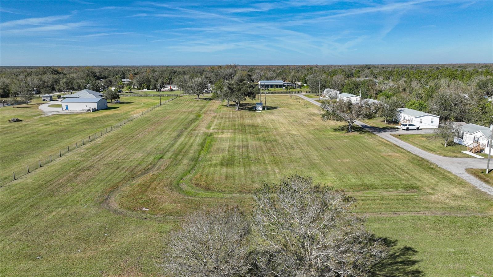 Image 17 of 23 For 10586 Park Avenue
