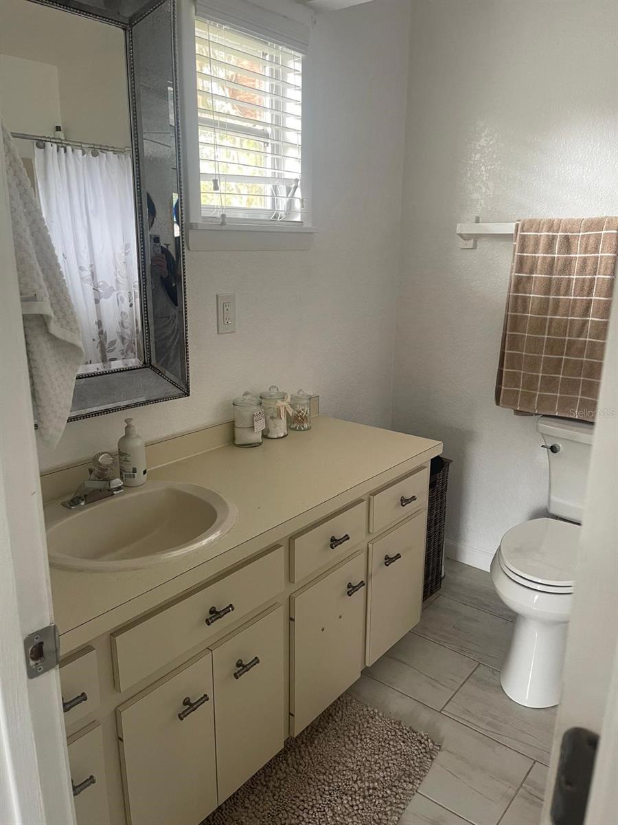 Image 7 of 14 For 1323 Tift Street