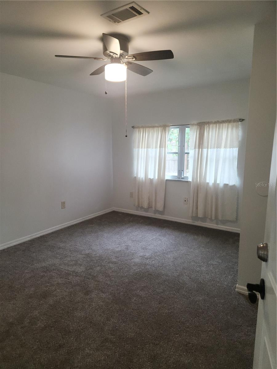 Image 11 of 20 For 2461 Ivanhoe Street