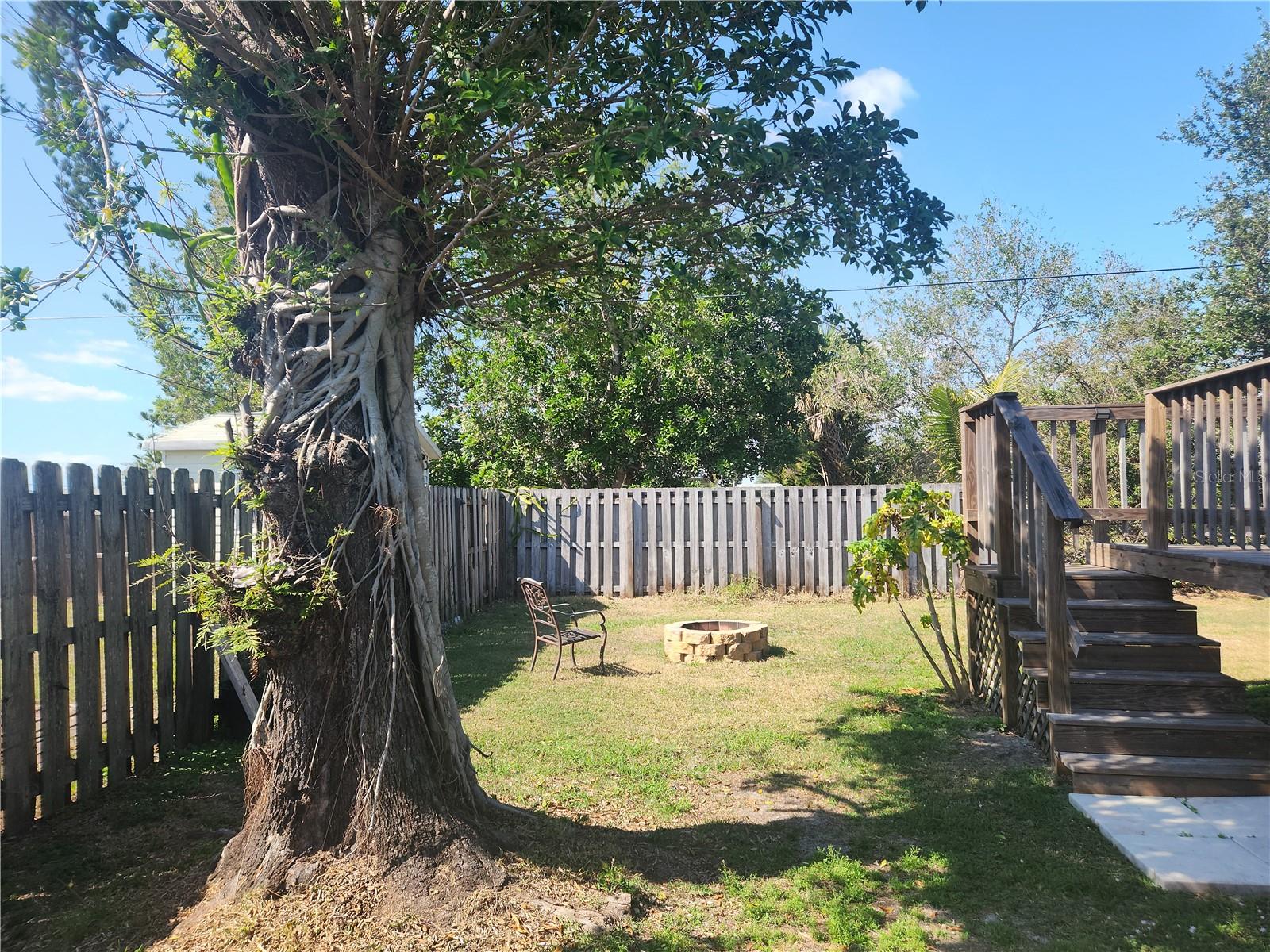 Image 14 of 20 For 2461 Ivanhoe Street