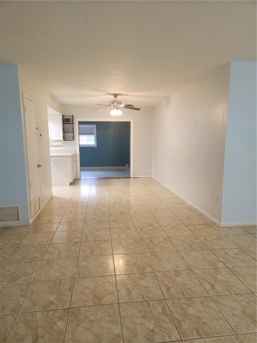 Image 3 of 20 For 2461 Ivanhoe Street