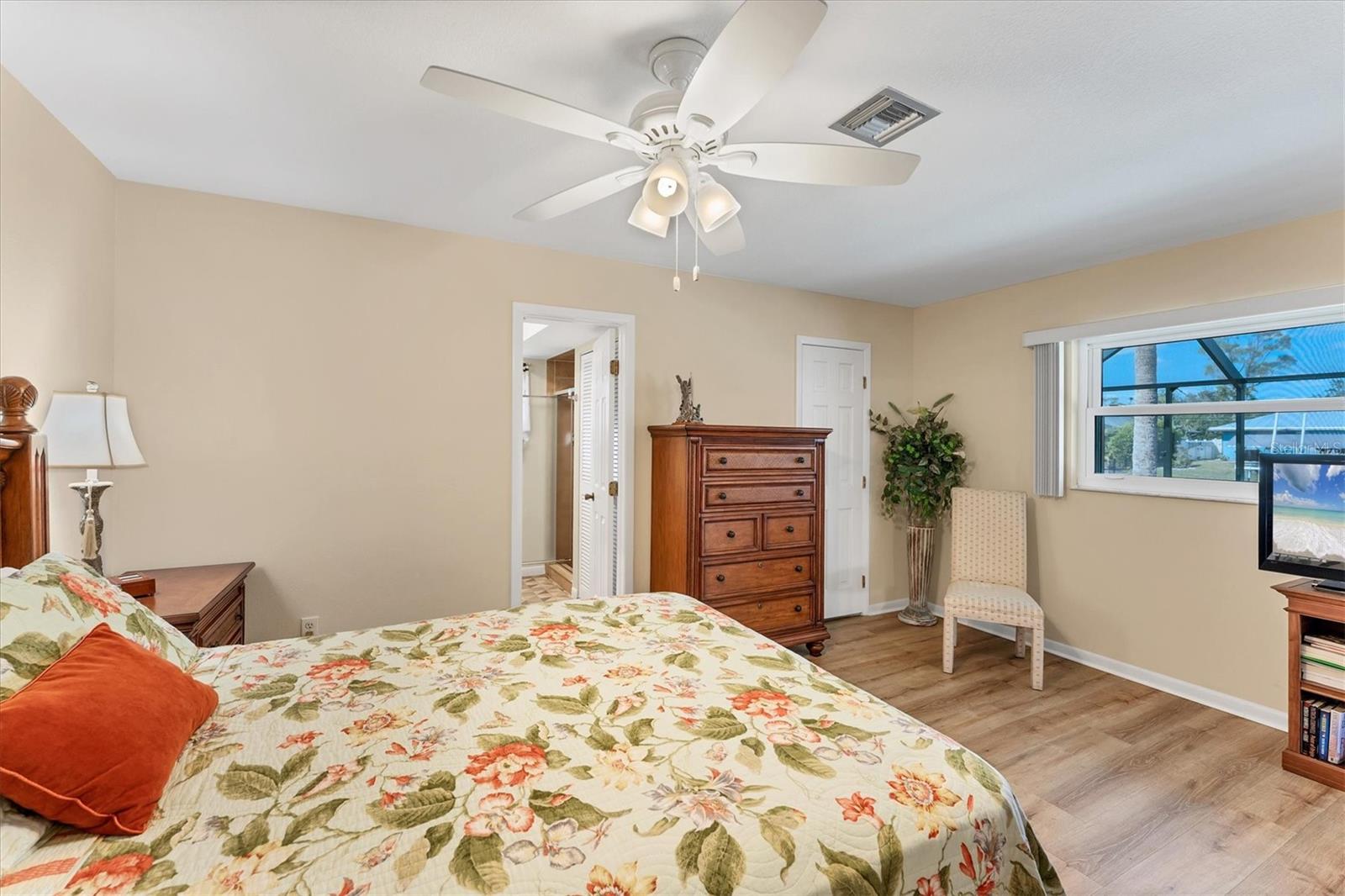 Image 20 of 49 For 18390 Burkholder Circle