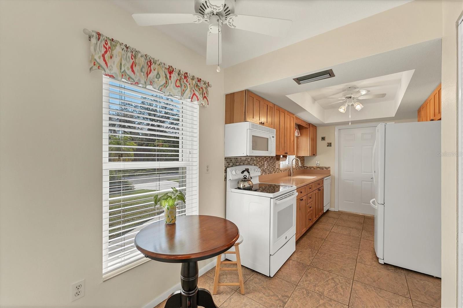 Image 26 of 49 For 18390 Burkholder Circle