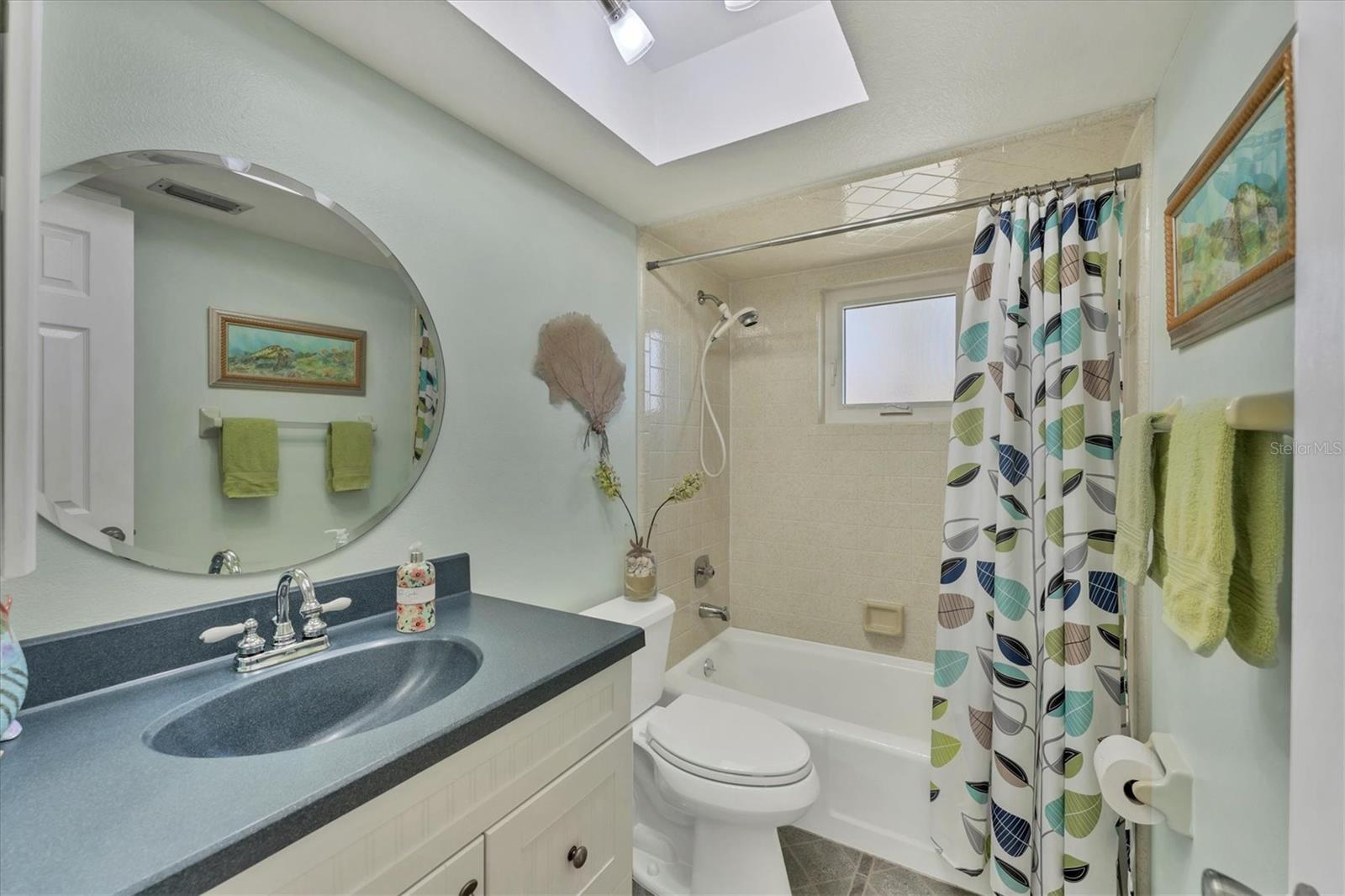 Image 36 of 49 For 18390 Burkholder Circle