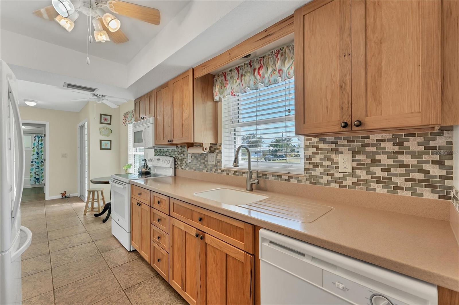 Image 6 of 49 For 18390 Burkholder Circle