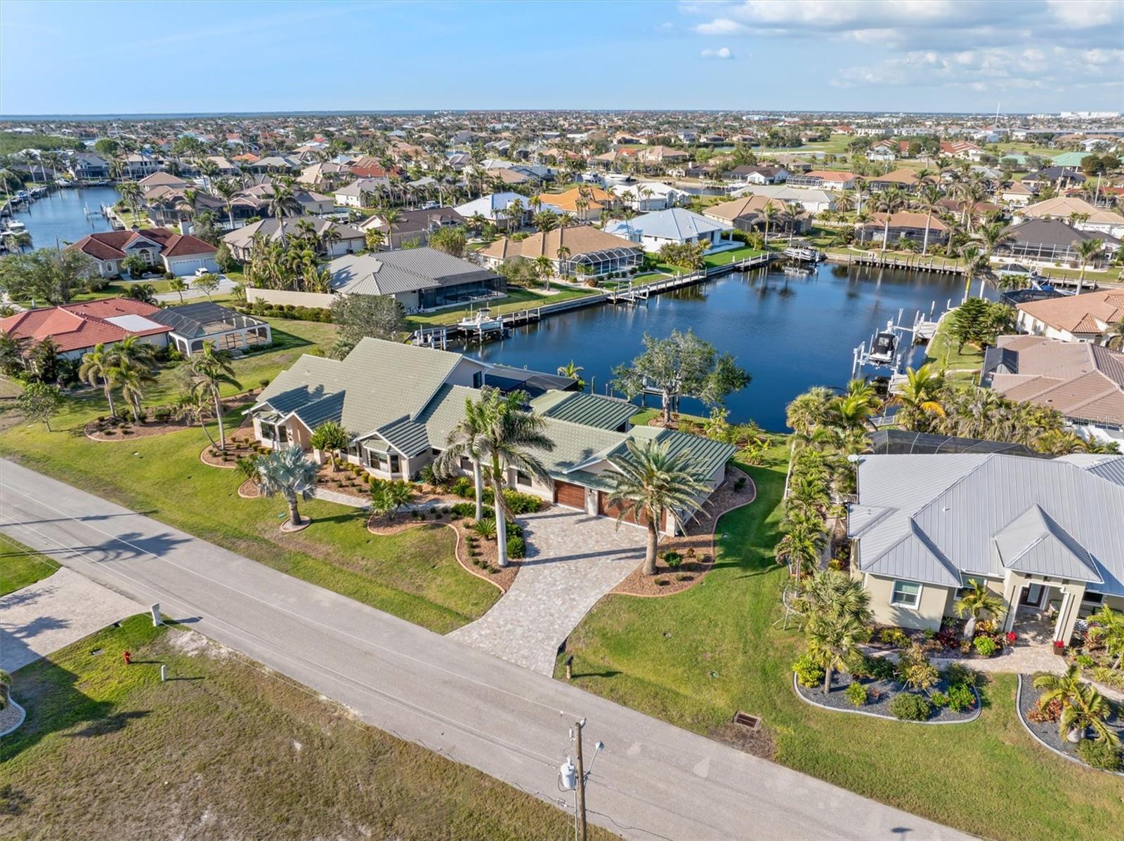 Image 84 of 96 For 1701 Casey Key Drive