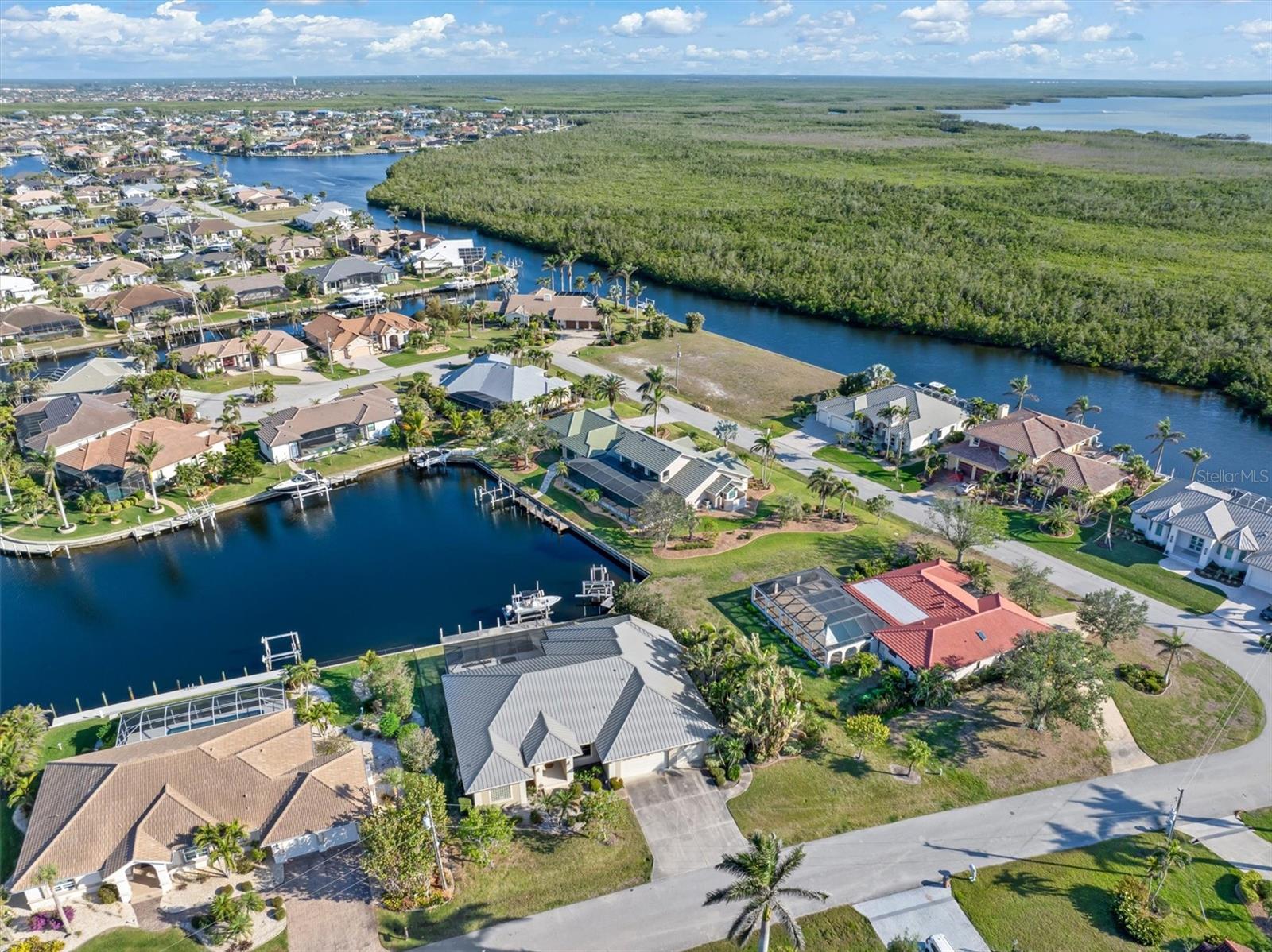 Image 88 of 96 For 1701 Casey Key Drive