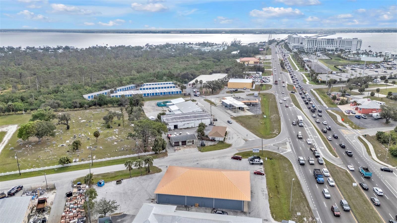 Image 20 of 58 For 4694 Tamiami Trail
