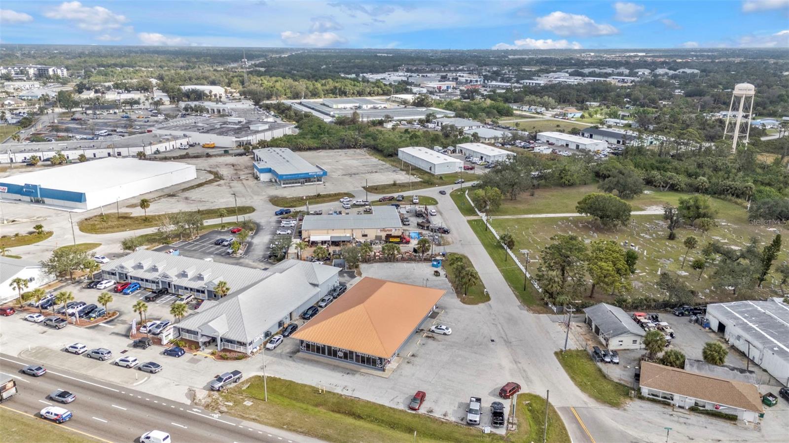 Image 25 of 58 For 4694 Tamiami Trail