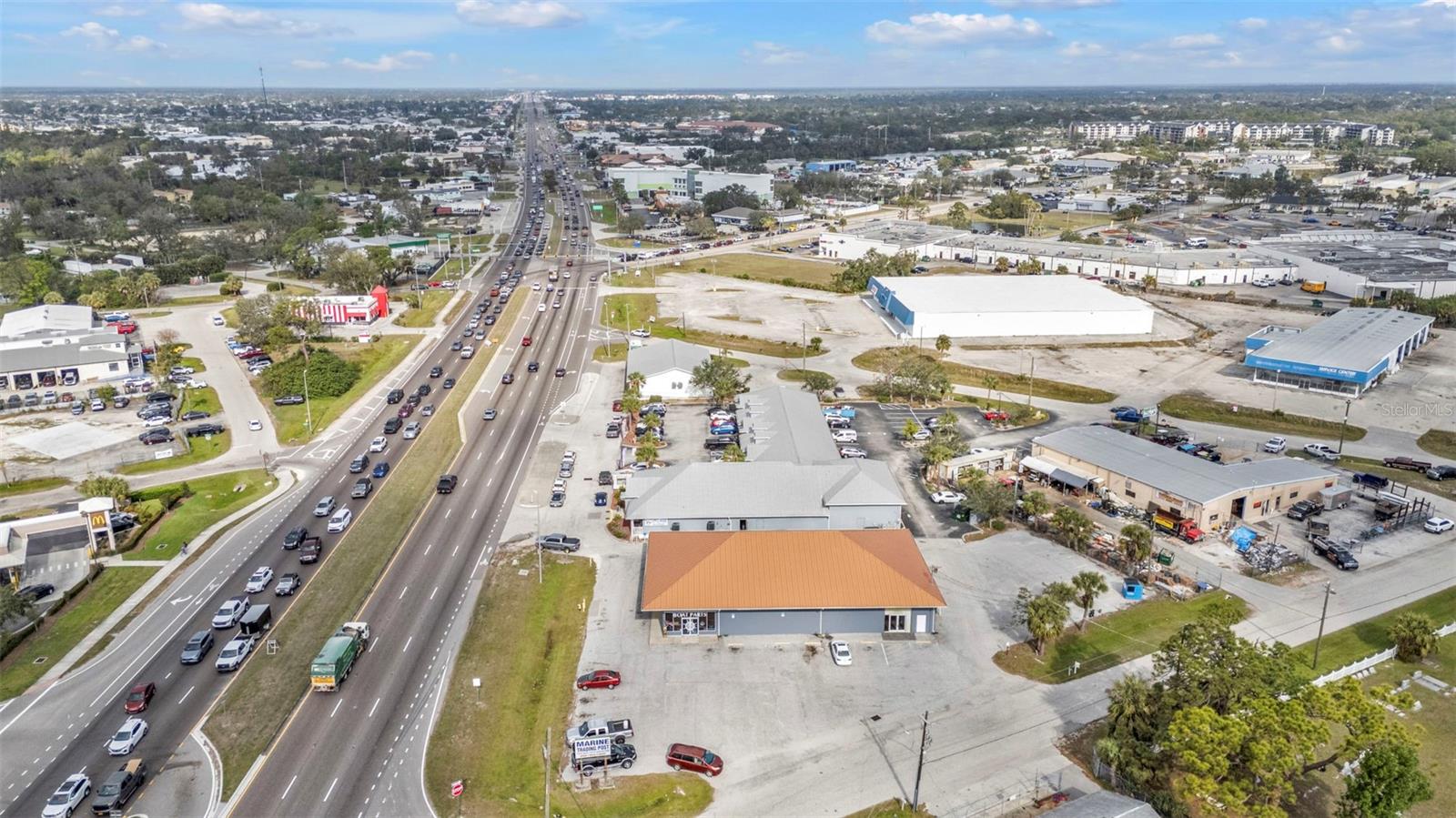 Image 27 of 58 For 4694 Tamiami Trail