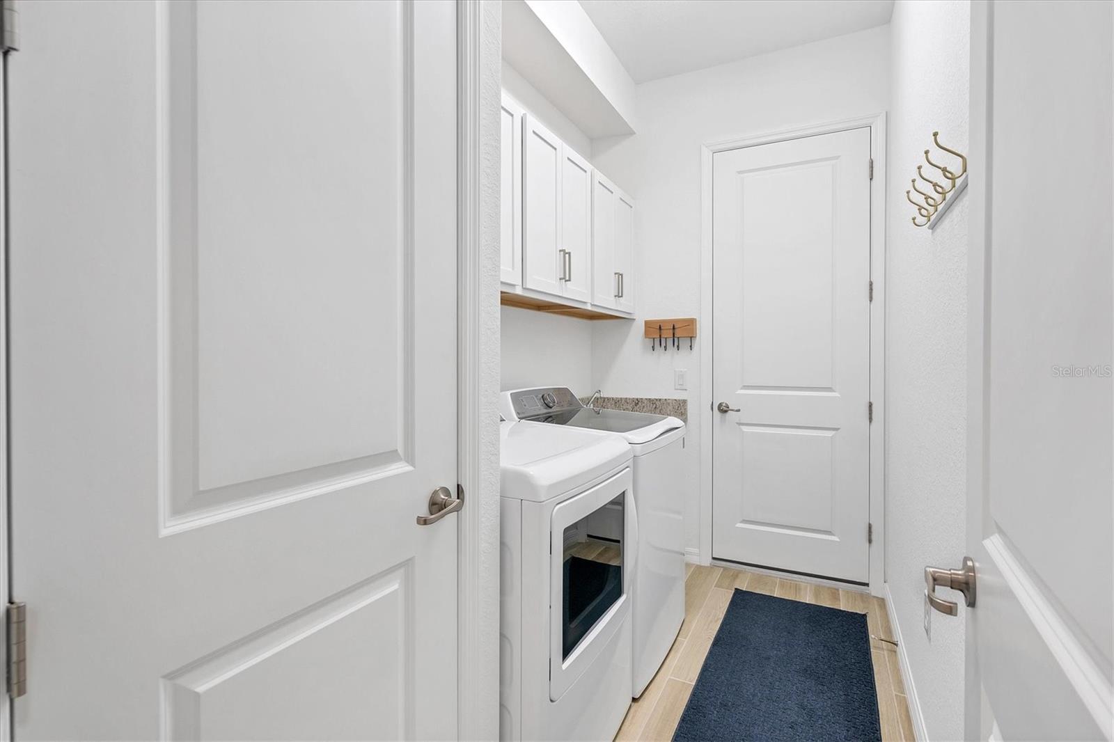 Image 23 of 65 For 25228 Longmeadow Drive