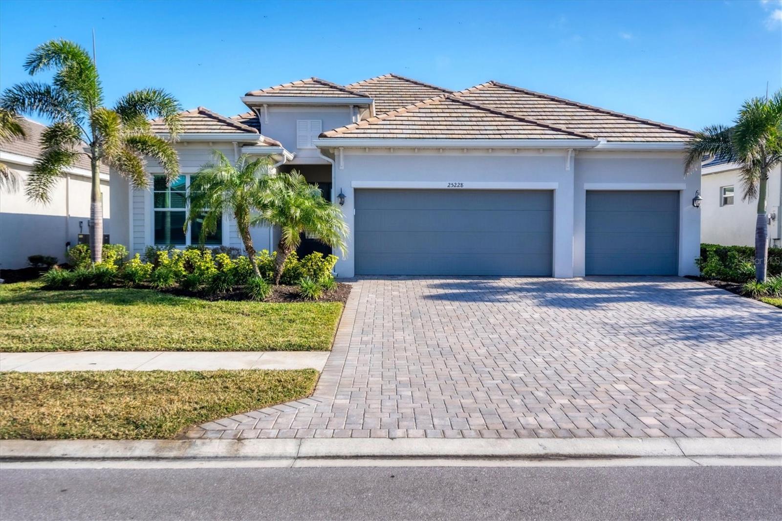 Image 32 of 65 For 25228 Longmeadow Drive