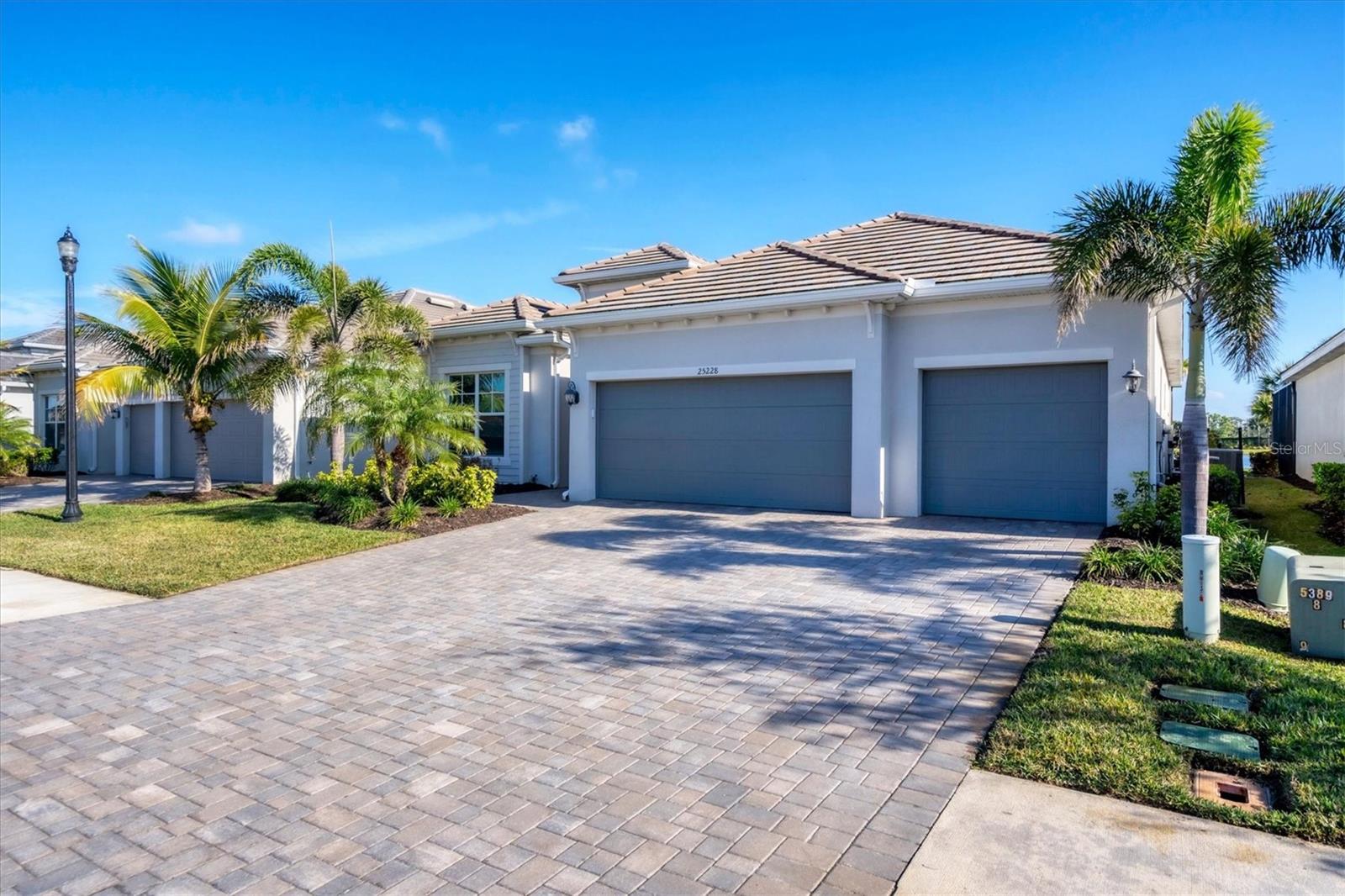 Image 33 of 65 For 25228 Longmeadow Drive