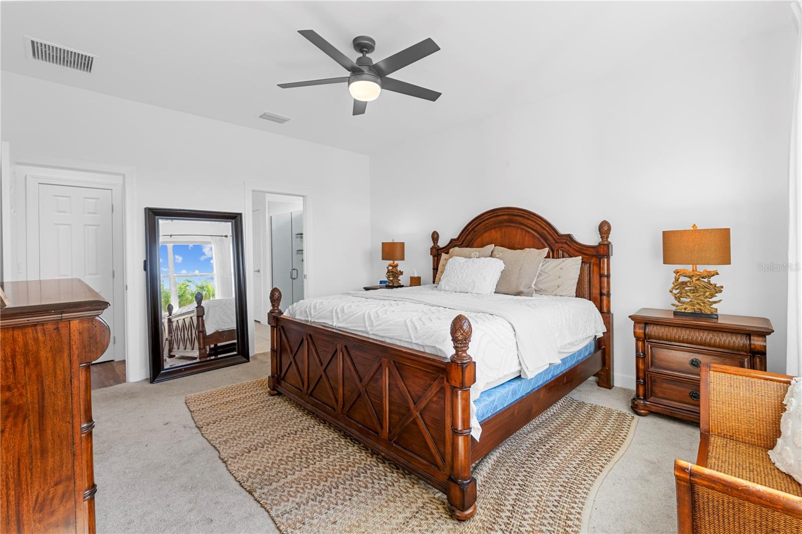 Image 23 of 77 For 43104 Lakeside Way