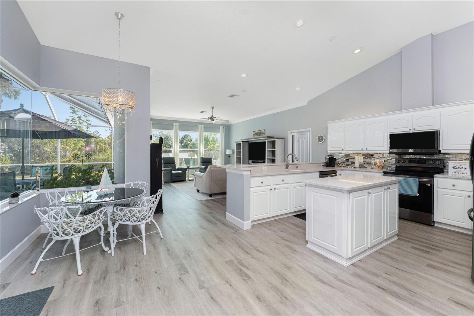 Image 11 of 72 For 1052 Eppinger Drive
