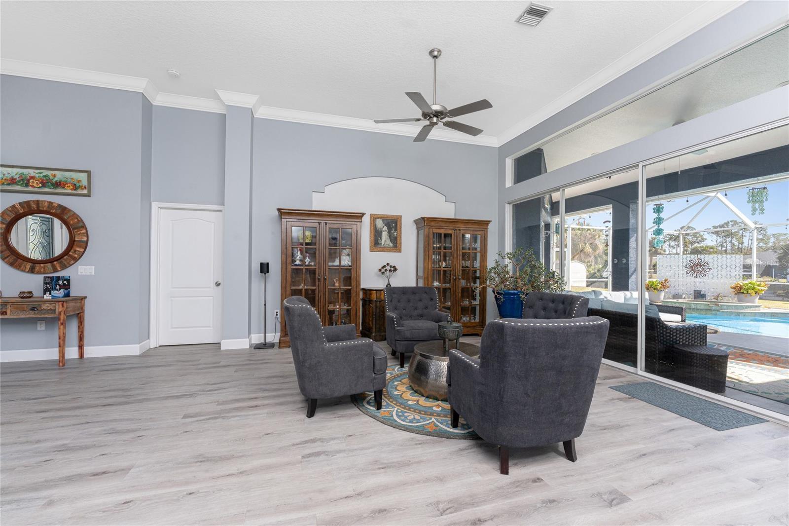 Image 15 of 72 For 1052 Eppinger Drive
