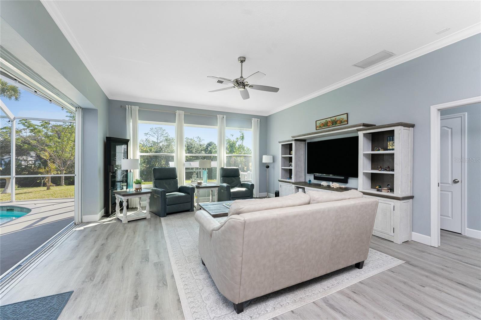 Image 17 of 72 For 1052 Eppinger Drive