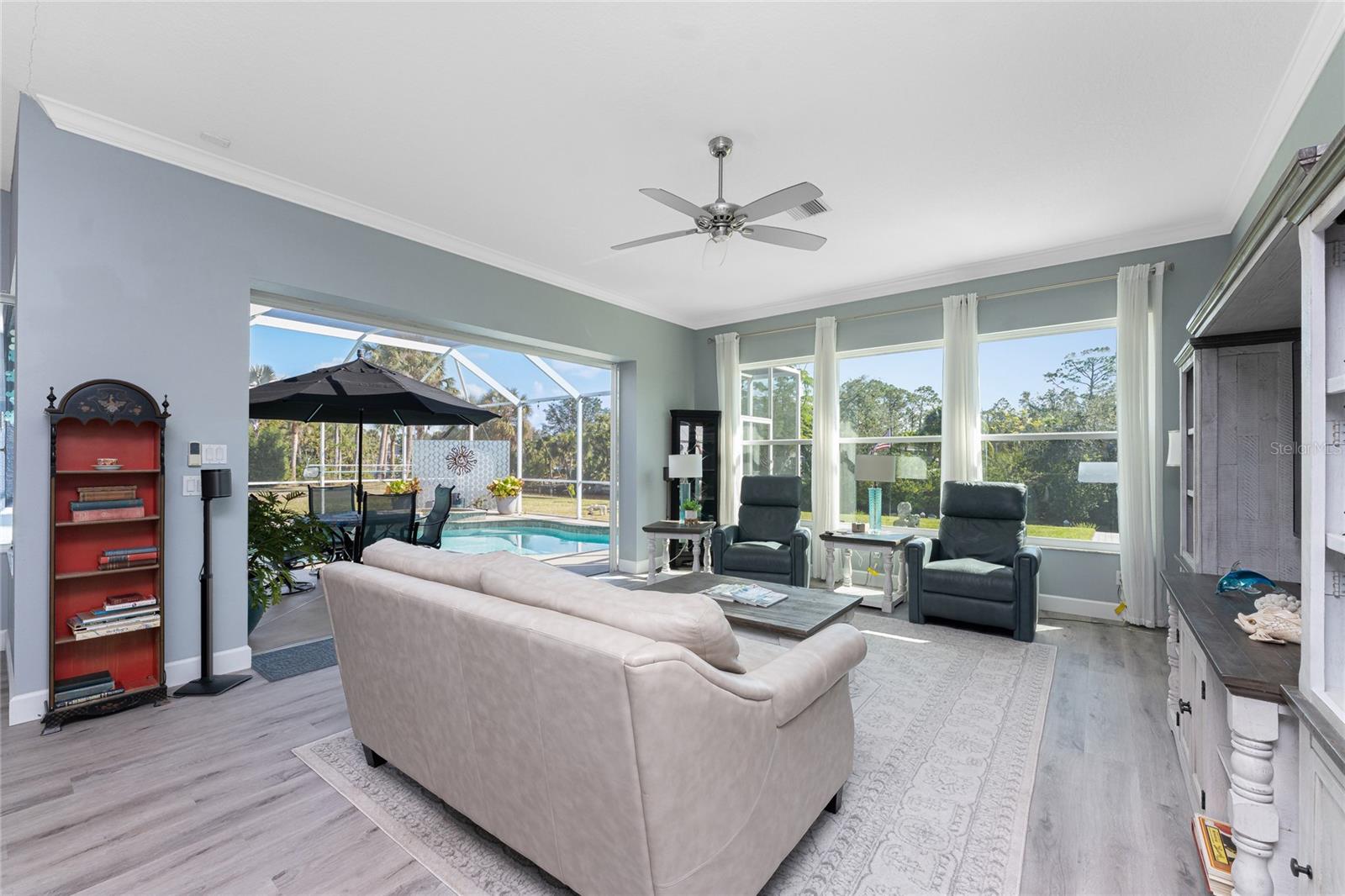 Image 18 of 72 For 1052 Eppinger Drive