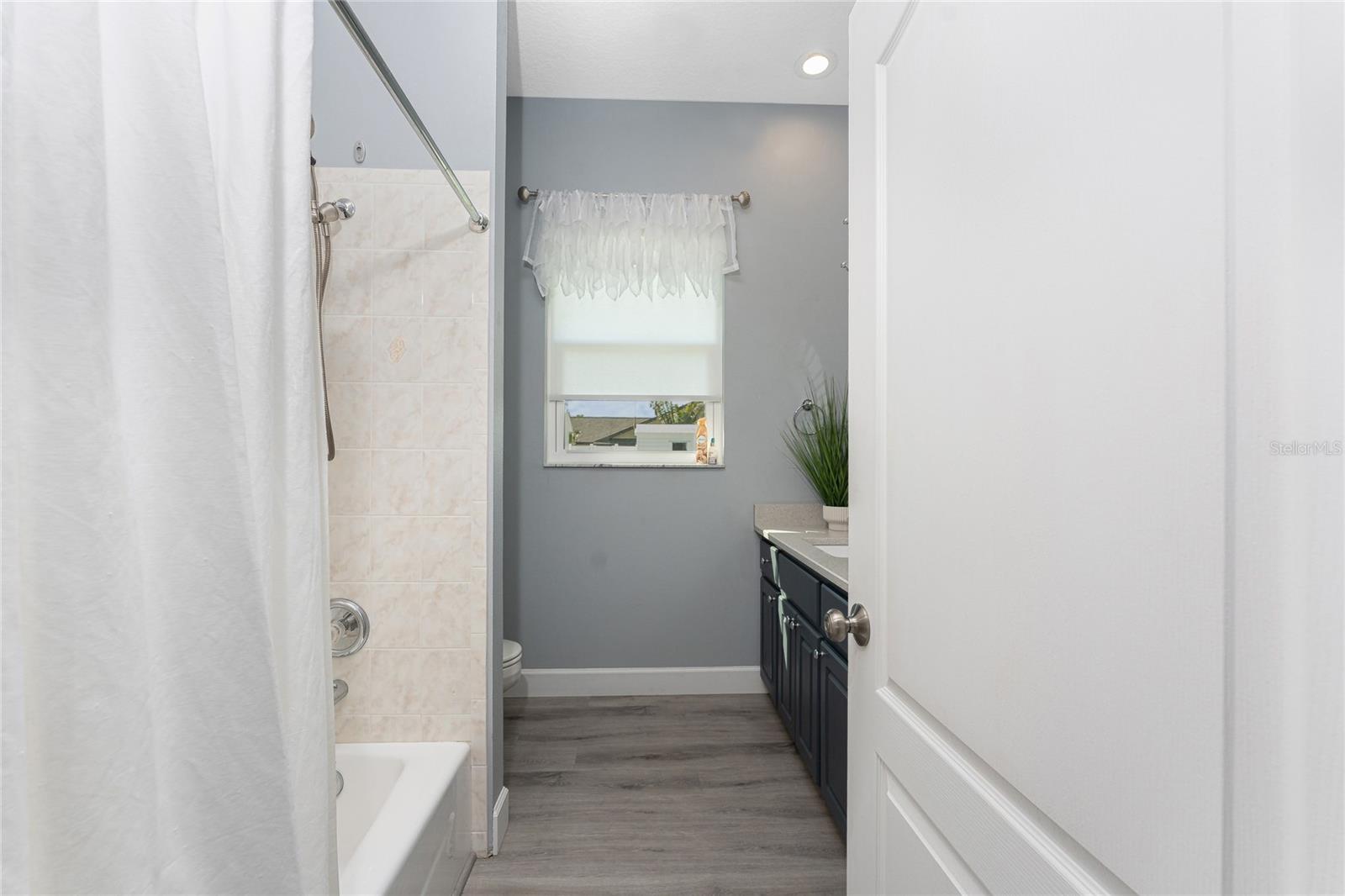 Image 22 of 72 For 1052 Eppinger Drive