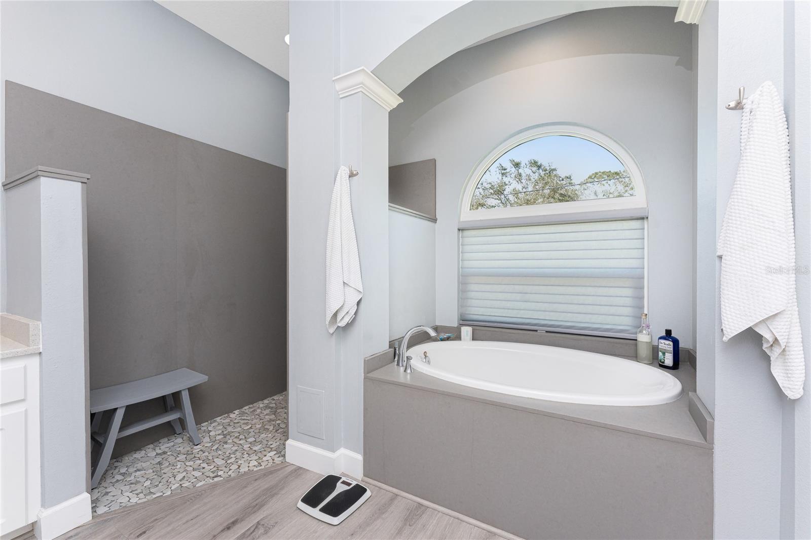 Image 30 of 72 For 1052 Eppinger Drive