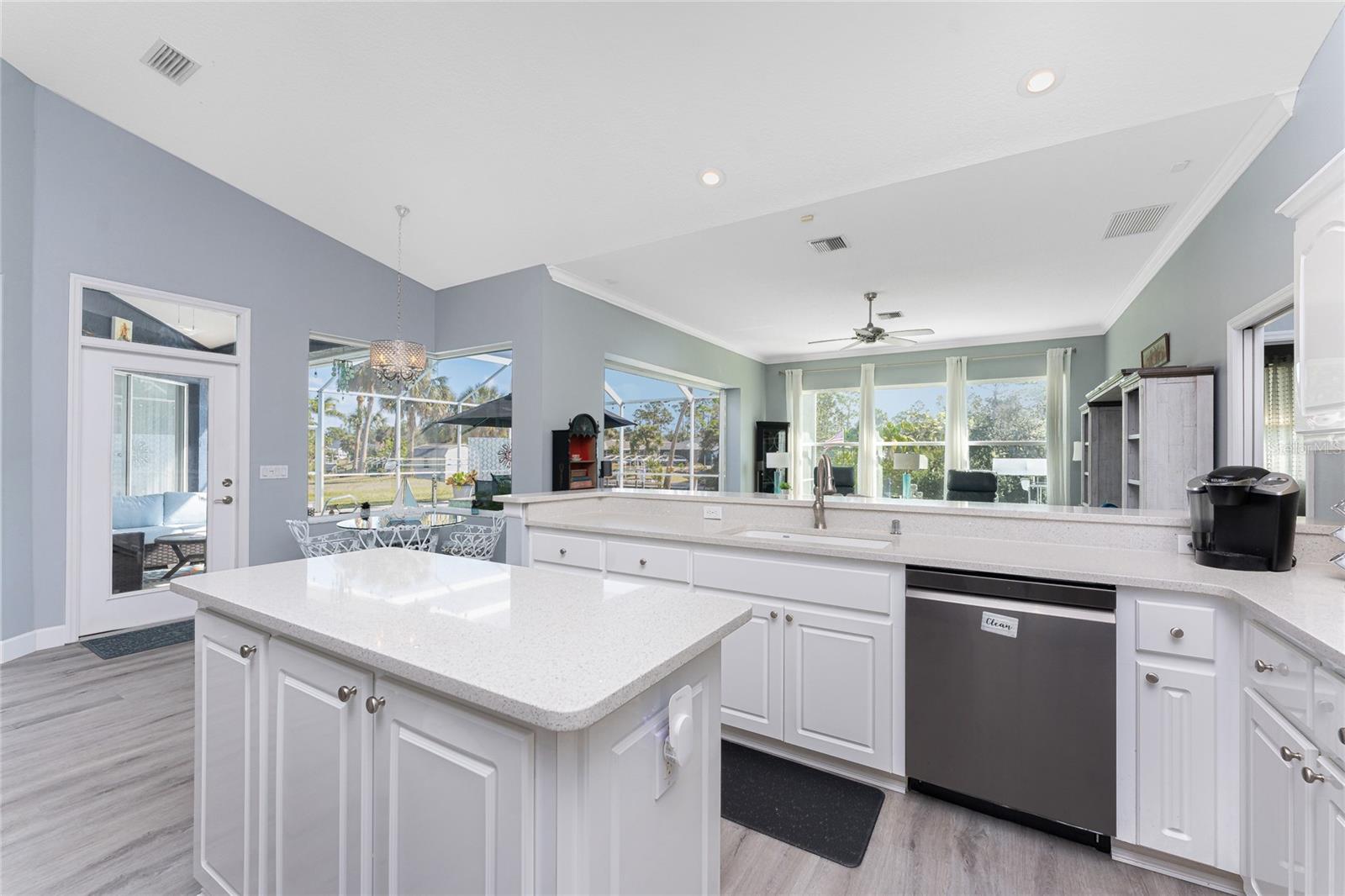 Image 8 of 72 For 1052 Eppinger Drive