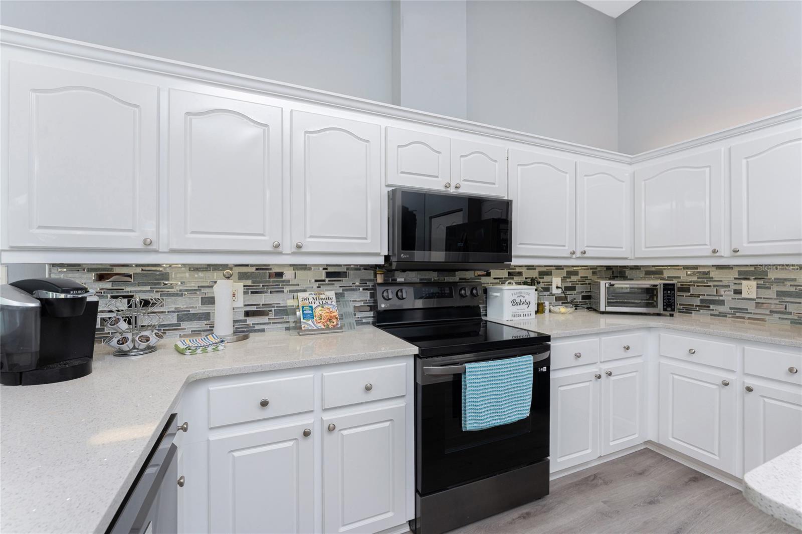 Image 9 of 72 For 1052 Eppinger Drive