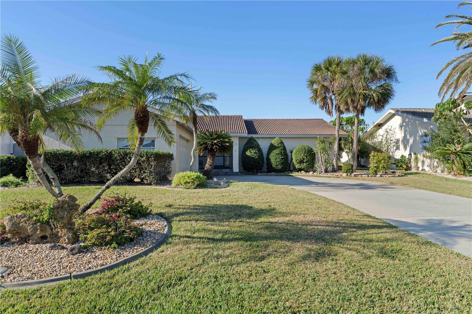 Image 18 of 65 For 716 Monaco Drive