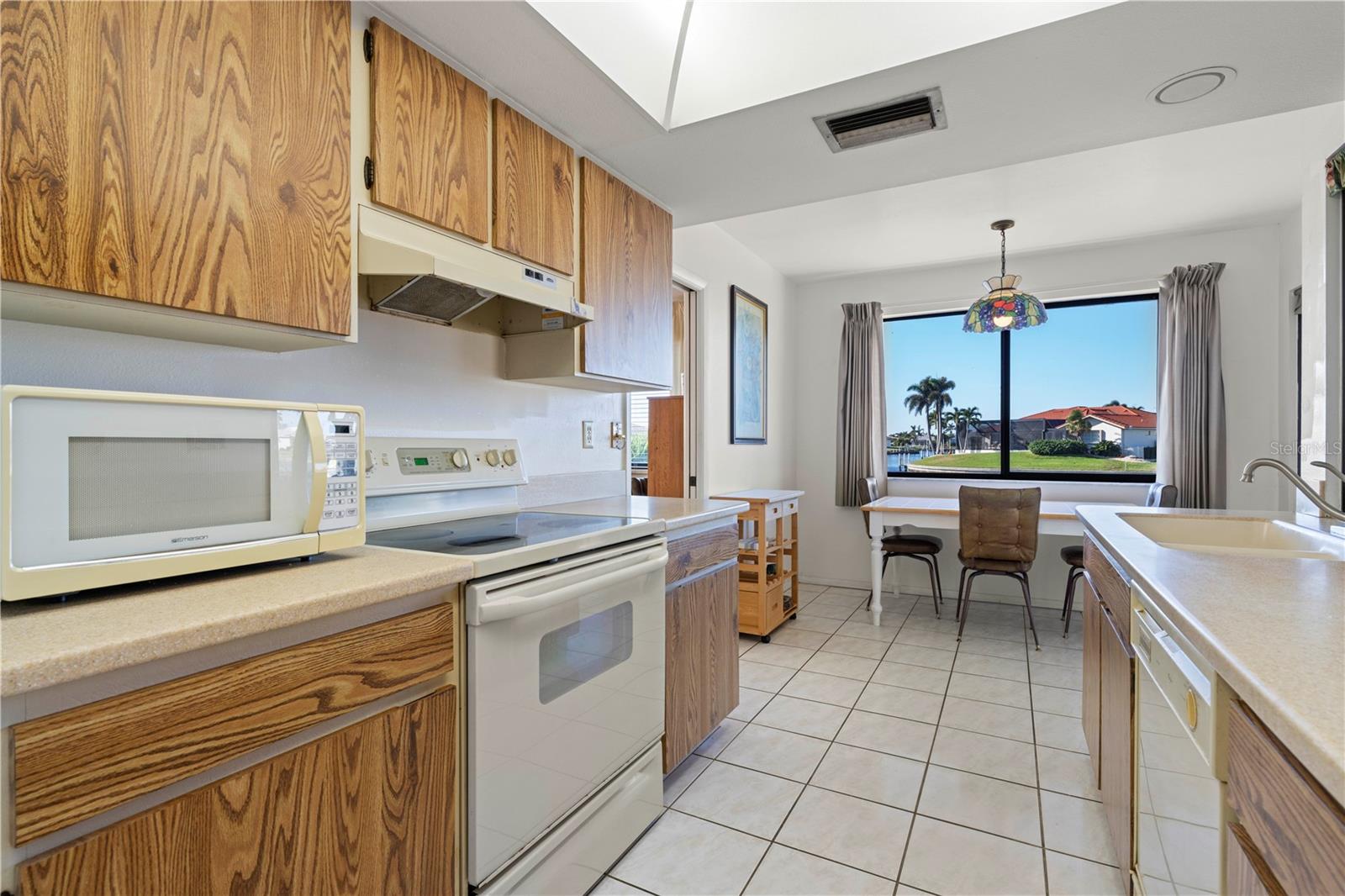 Image 30 of 65 For 716 Monaco Drive