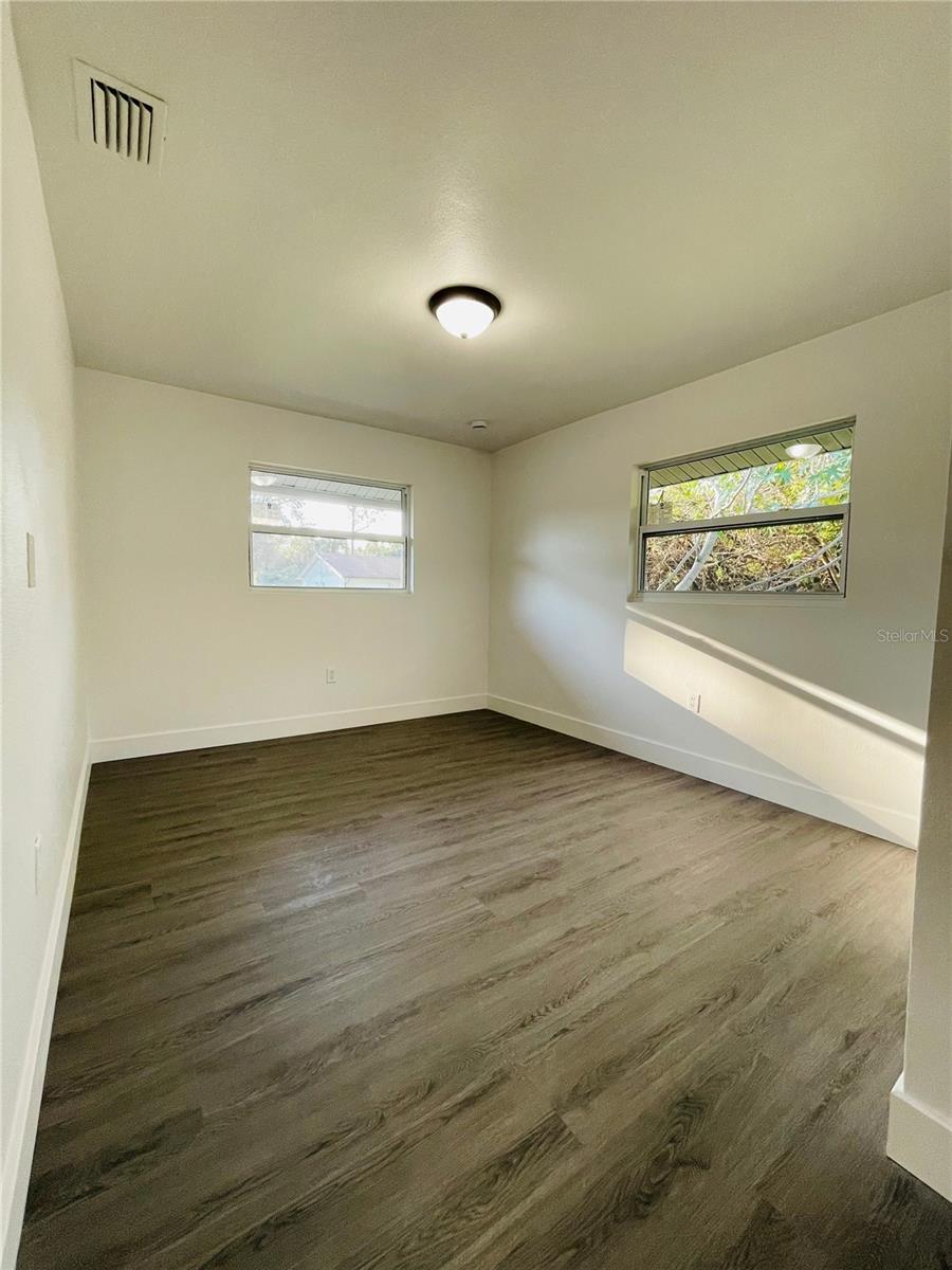 Image 15 of 31 For 4128 Durant Street