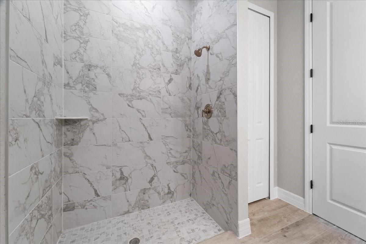 Image 15 of 36 For 13364 Rayburn Lane