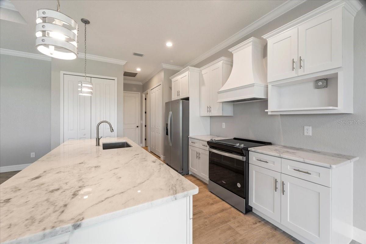 Image 8 of 36 For 13364 Rayburn Lane