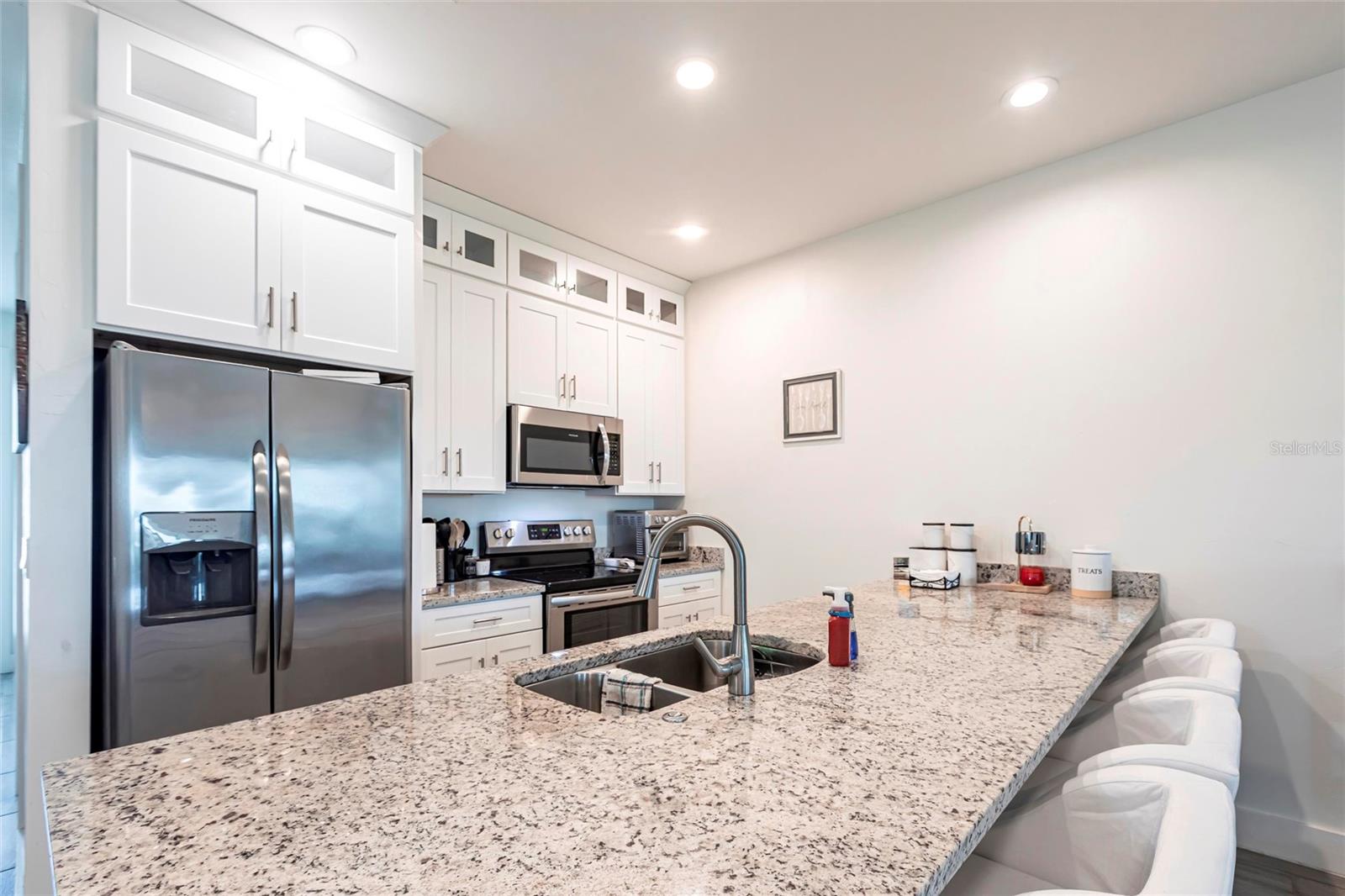 Image 27 of 43 For 2709 Magdalina Drive 101 -102b
