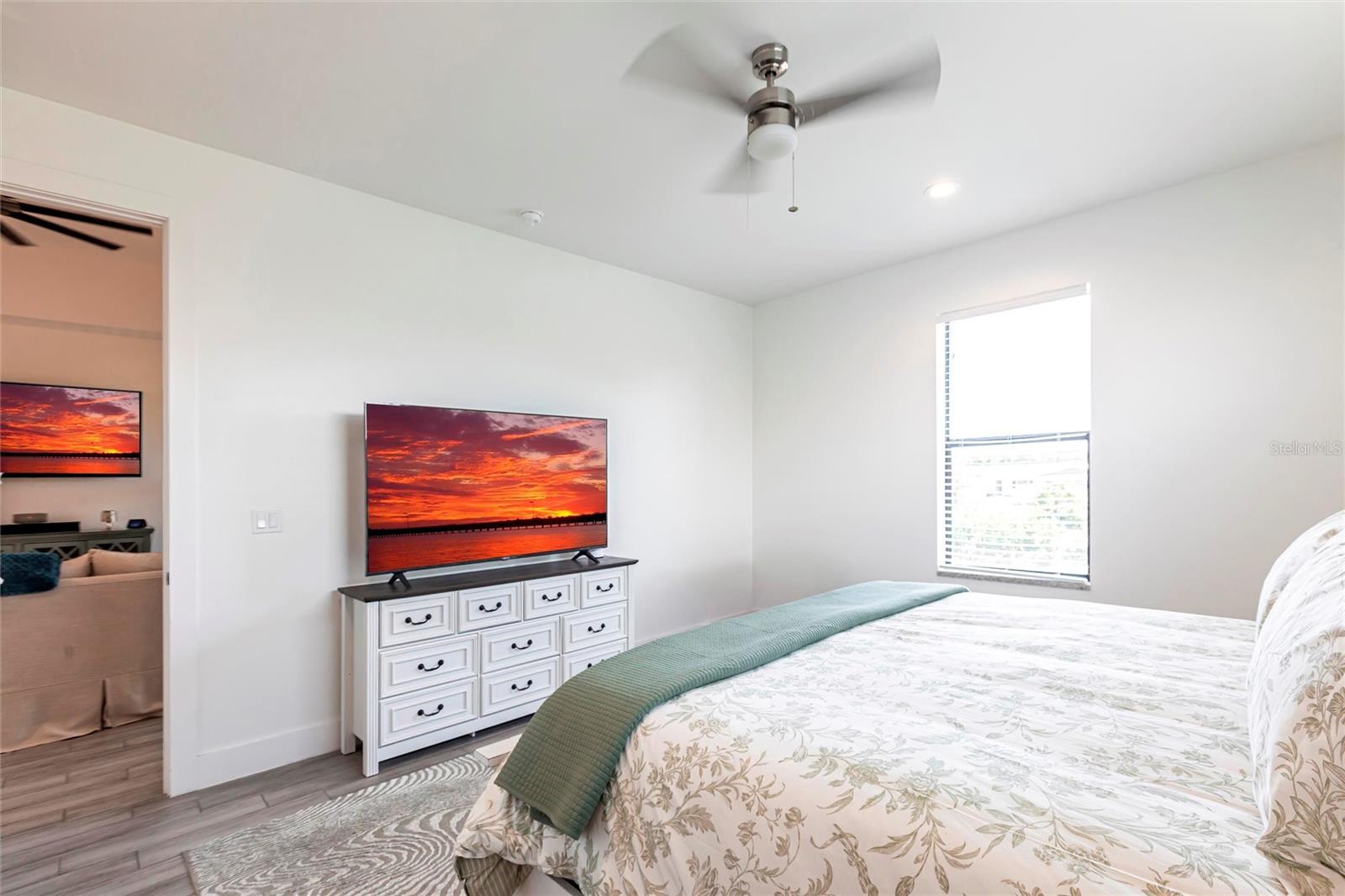 Image 30 of 43 For 2709 Magdalina Drive 101 -102b