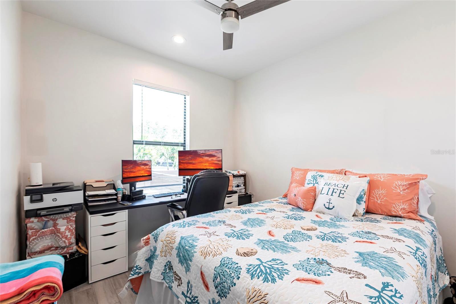 Image 33 of 43 For 2709 Magdalina Drive 101 -102b