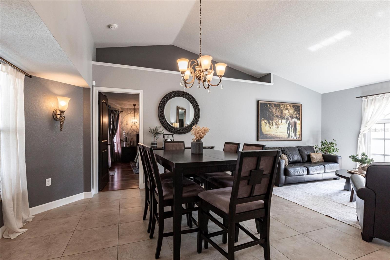 Image 17 of 47 For 23144 Donalda Avenue