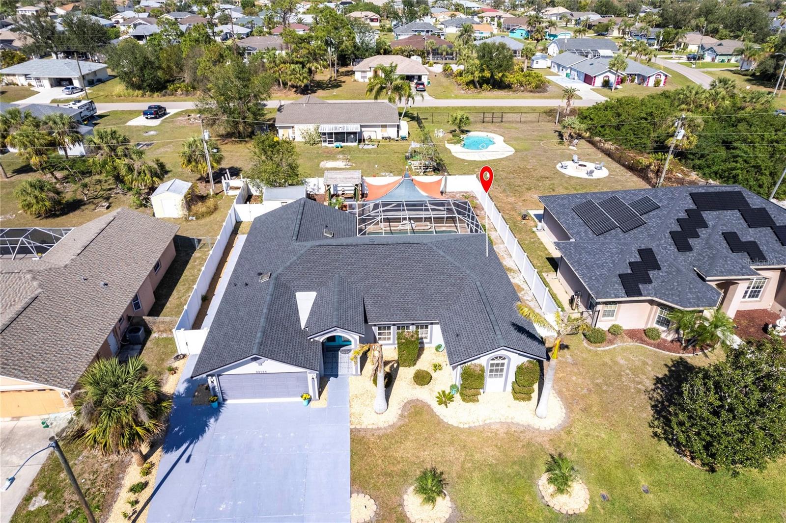 Image 3 of 47 For 23144 Donalda Avenue