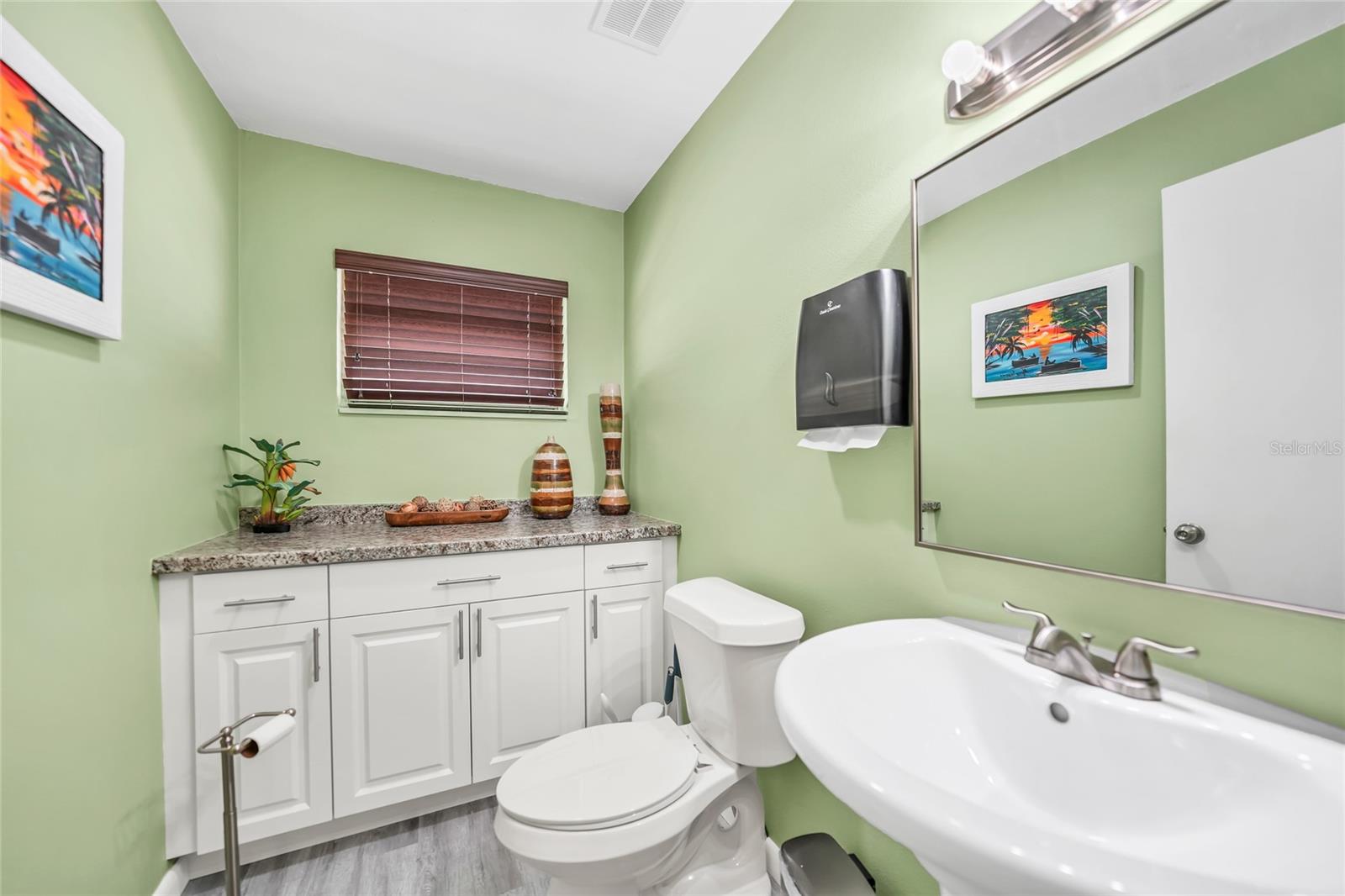 Image 13 of 37 For 303 Gibson Street
