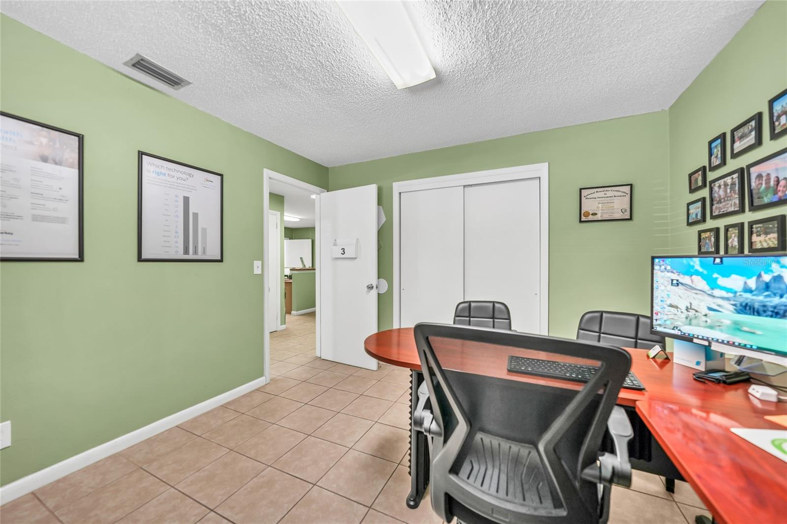 Image 17 of 37 For 303 Gibson Street