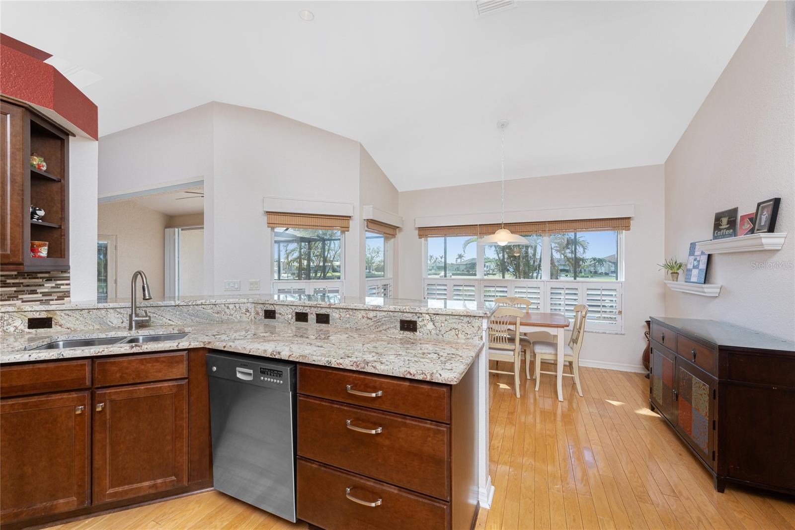 Image 18 of 68 For 1217 Bobwhite Court