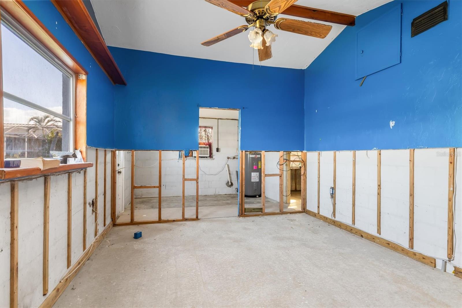 Image 11 of 47 For 3000 Wisteria Place