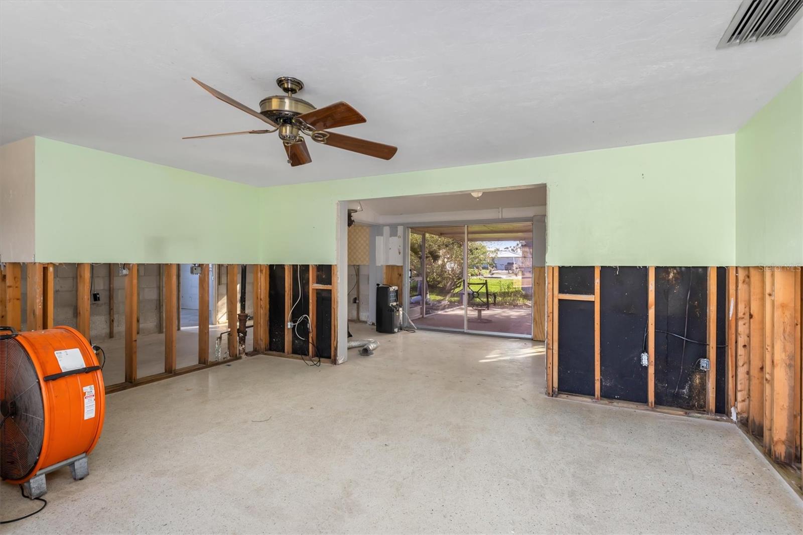 Image 2 of 47 For 3000 Wisteria Place