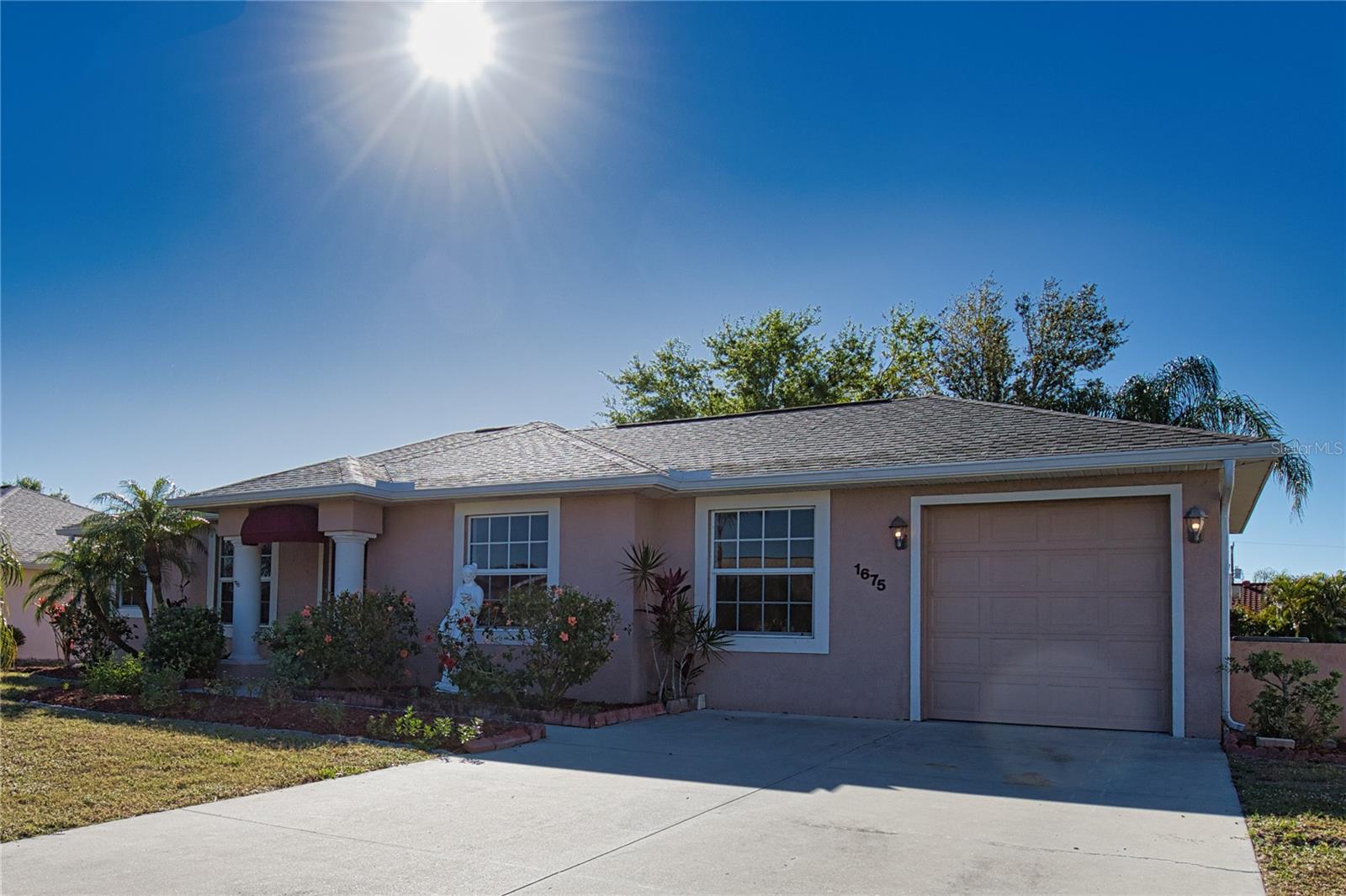 Image 3 of 46 For 1675 Blue Lake Circle