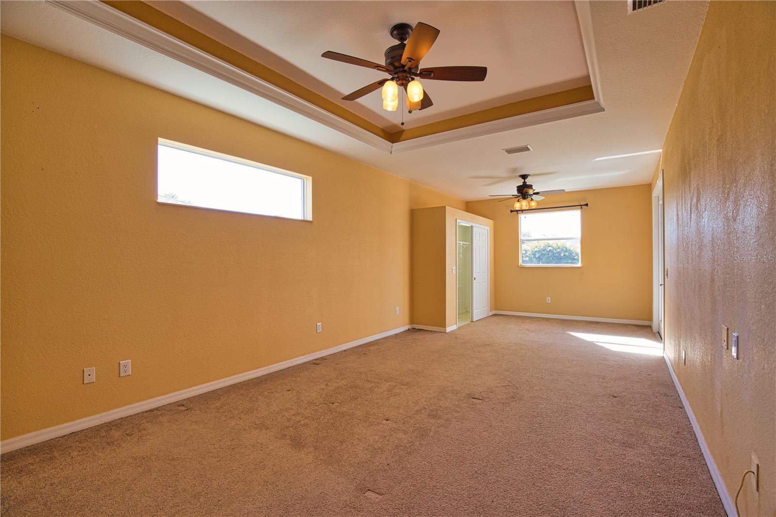 Image 32 of 46 For 1675 Blue Lake Circle