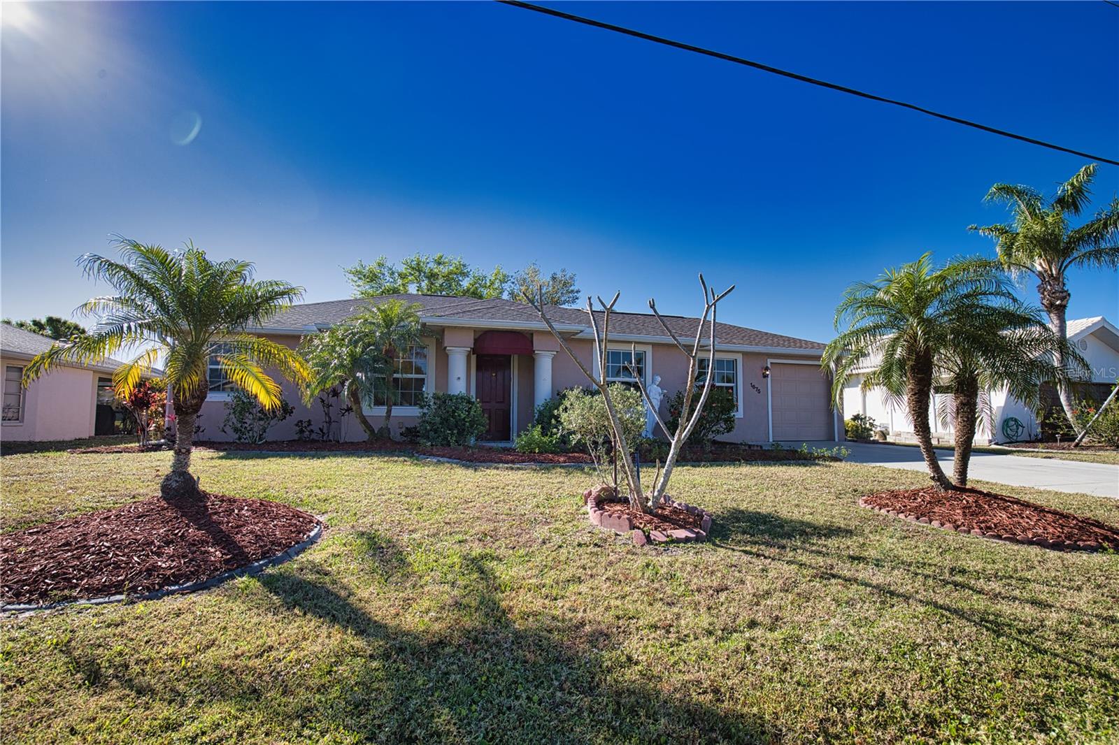 Image 4 of 46 For 1675 Blue Lake Circle