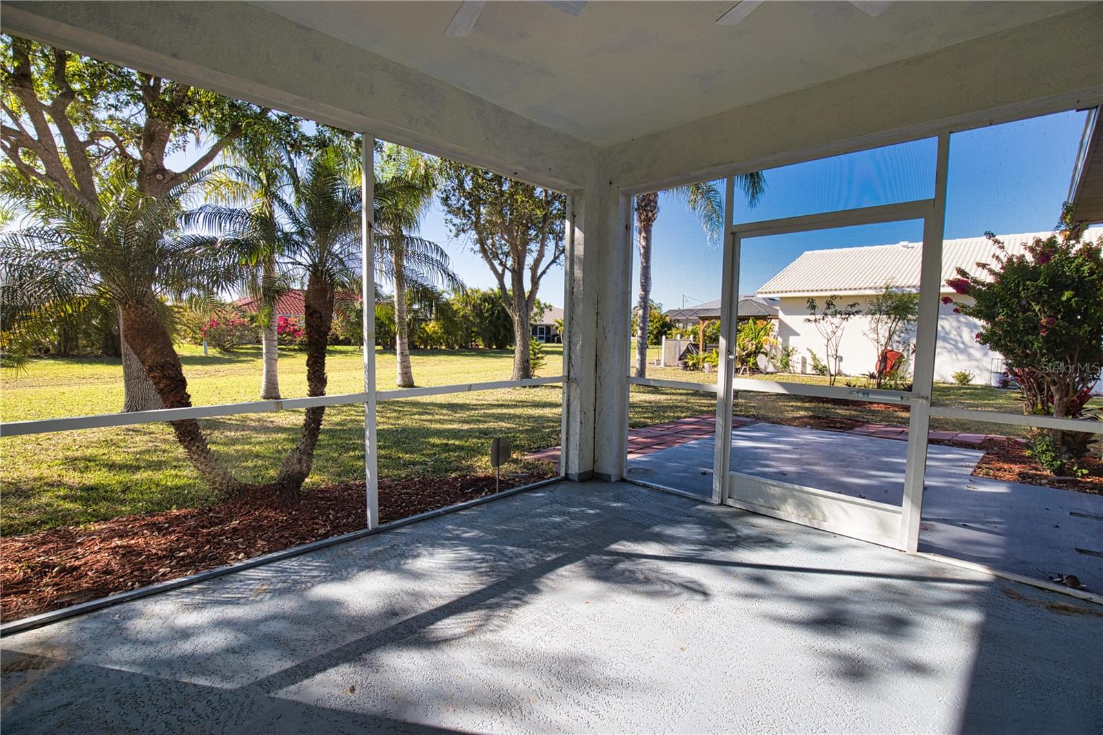 Image 40 of 46 For 1675 Blue Lake Circle