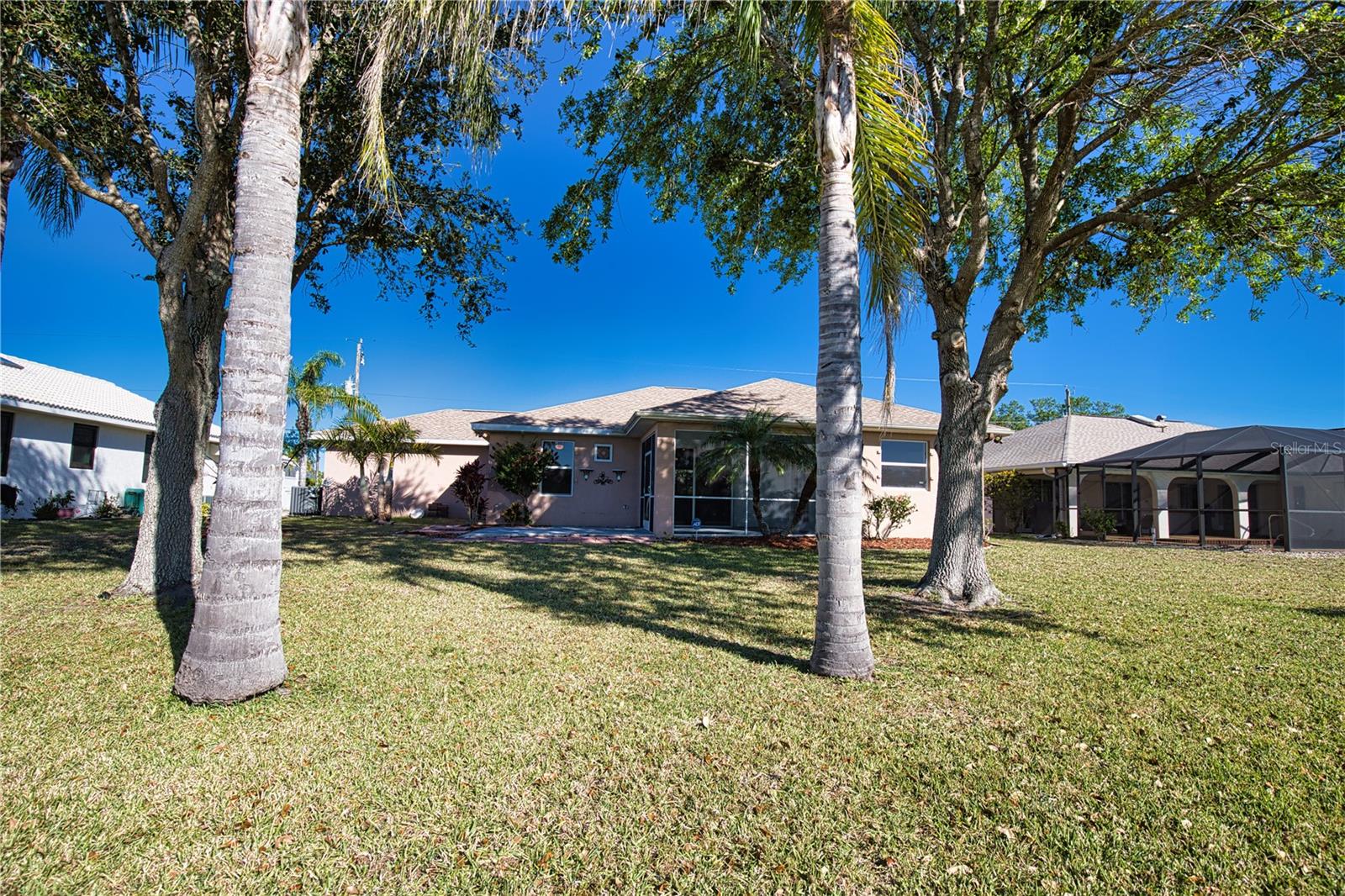 Image 44 of 46 For 1675 Blue Lake Circle