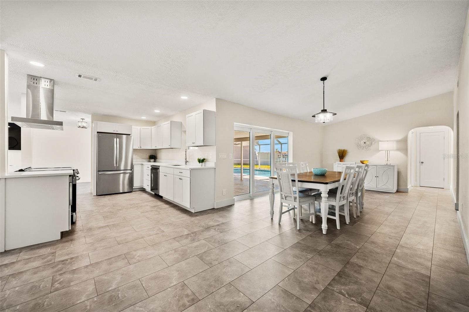 Image 14 of 50 For 404 53rd Terrace
