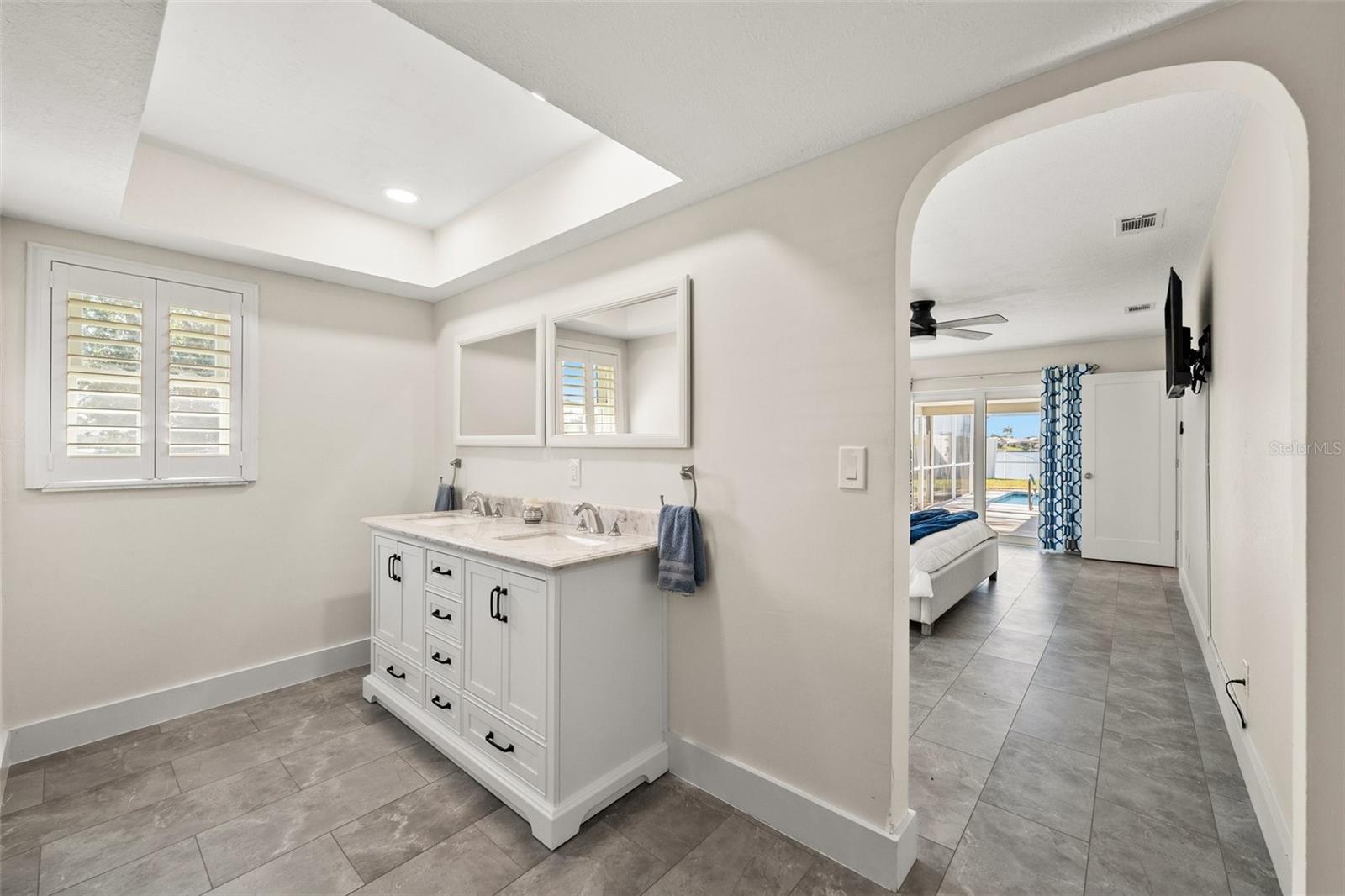 Image 22 of 50 For 404 53rd Terrace