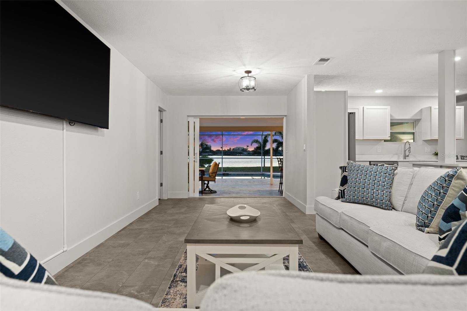 Image 48 of 50 For 404 53rd Terrace