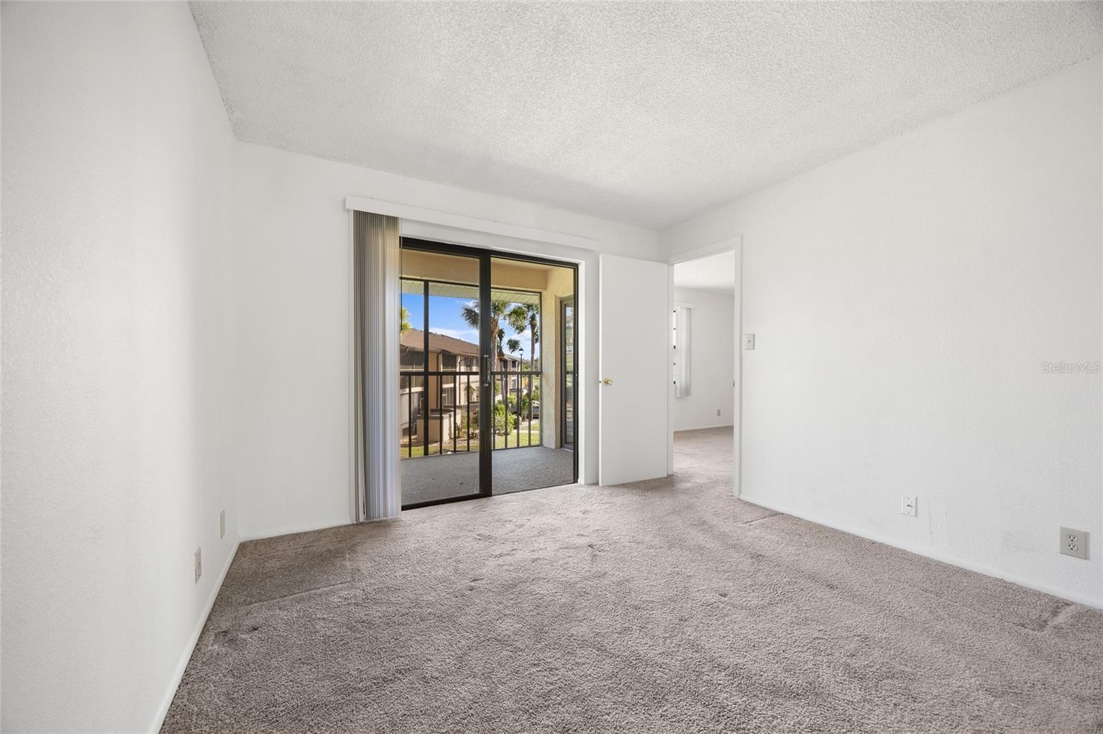 Image 14 of 32 For 19505 Quesada Avenue Ee204